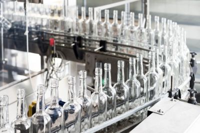 礦泉水灌裝機(jī)的灌裝速度